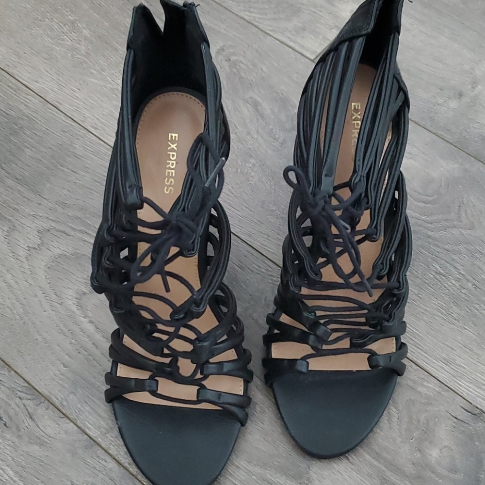 Black Expresss lace up wedge